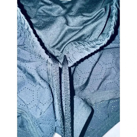 Under Armour Women's HeatGear Running Shorts S Black Lightweight Activewear - Picture 3 of 9